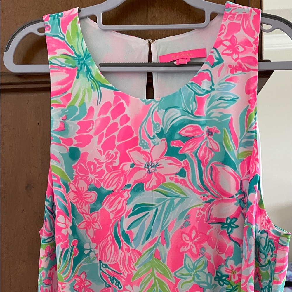 XL Lilly Pulitzer Lyle Tank in Hot on the Scene